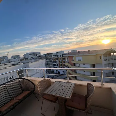 Det Golden Apartamento Golem (Tirana)